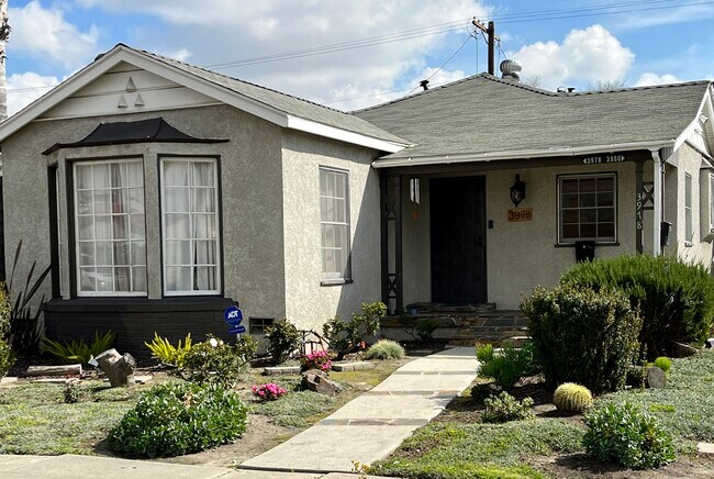 Building Photo - 3978 Dublin Ave