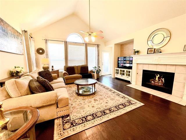 Building Photo - 914 Cougar Dr