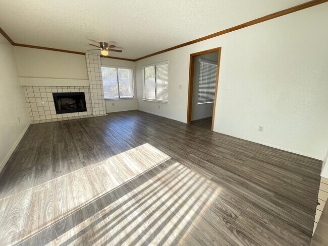 Building Photo - 3209 Ventana Hills Dr