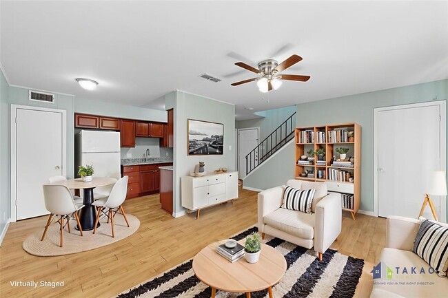 Building Photo - 2208 Mission Hill Dr