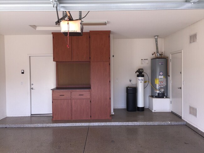 Foto del edificio - This is a great home located in Seville