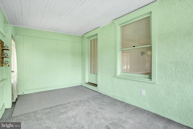 Foto del edificio - 319 N 2nd St