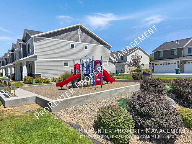 Building Photo - 2802 N Airmen Ave