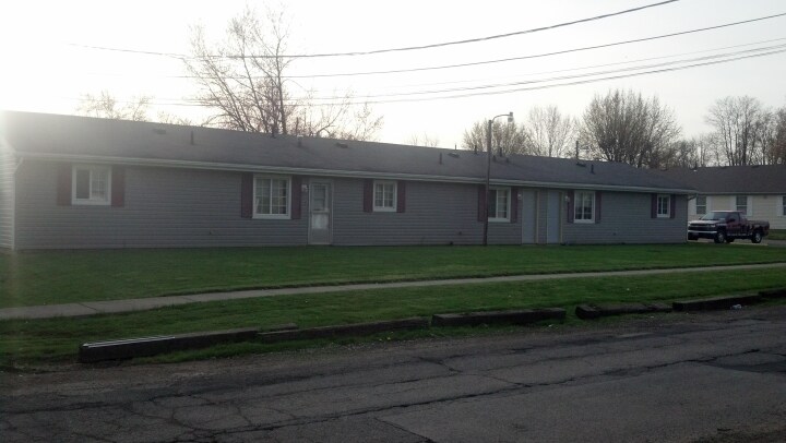 Building Photo - 583 Tyler St