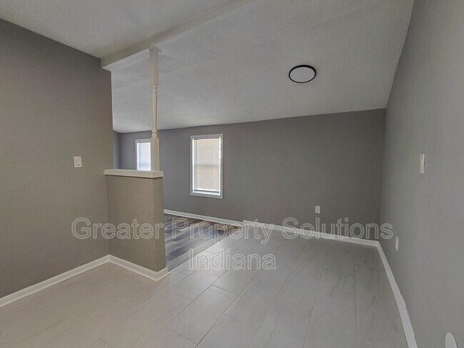 Foto del edificio - 6133 Marshall Ave