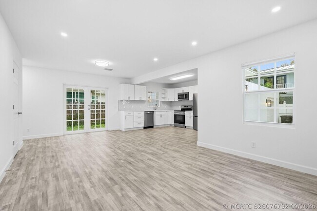 Foto del edificio - 5203 N Flagler Dr