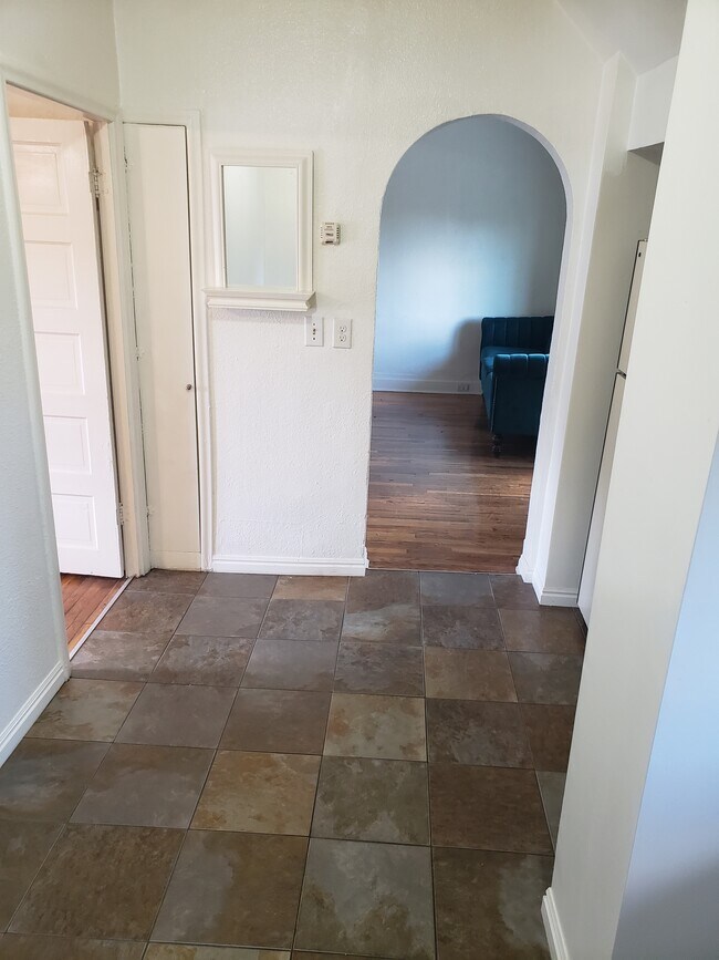 Foto del edificio - 972 23rd St
