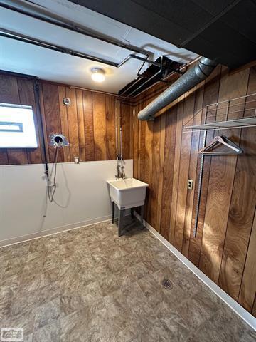 Building Photo - 16460 Bowman St