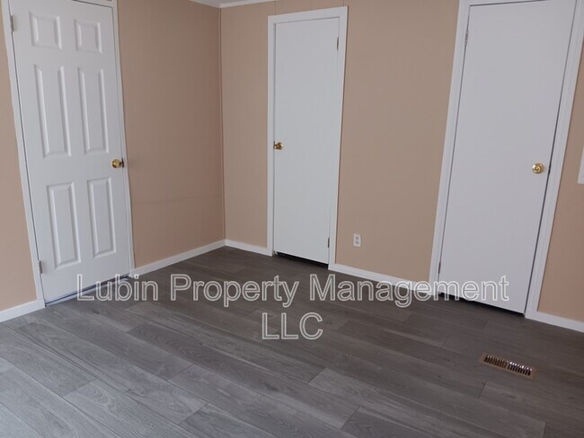 Building Photo - 26 Reau Cove