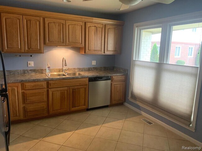 Foto del edificio - 37065 Brynford Dr