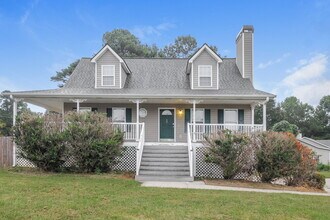 Building Photo - 15 Fairview Oak Pl