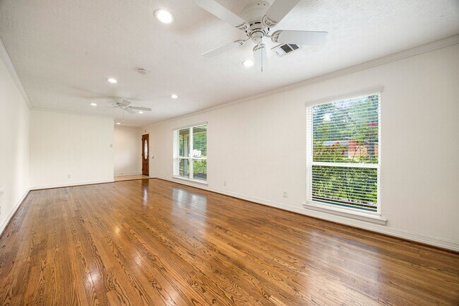 Foto del edificio - 9762 Tappenbeck Dr