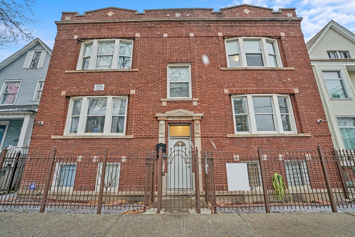 Foto principal - 1534 N Karlov Ave