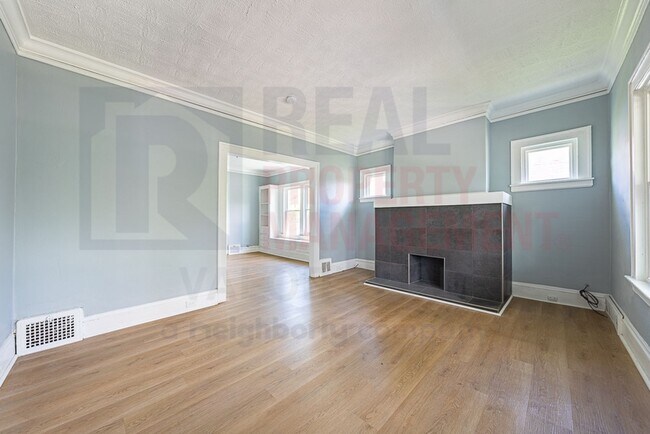Building Photo - 3461 E 118th St