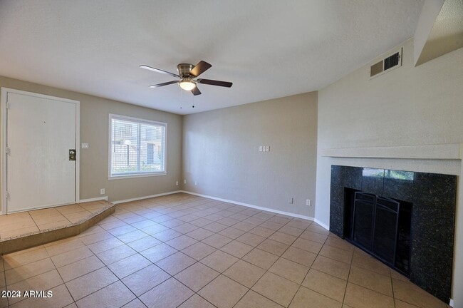 Building Photo - 1402 E Osborn Rd
