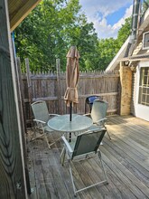 Building Photo - 242 Mountain Rd