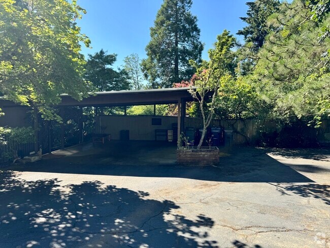 Building Photo - 3210 Agate St