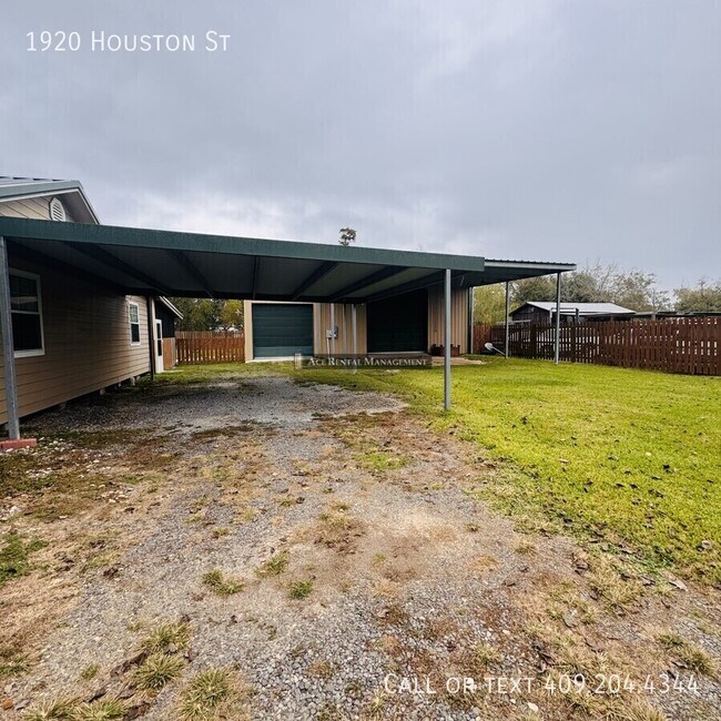 Foto del edificio - 1920 Houston St