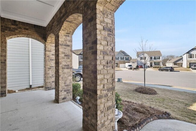 Building Photo - 285 Yaupon Trail