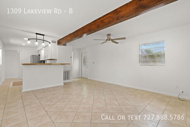 Foto del edificio - 1309 Lakeview Rd