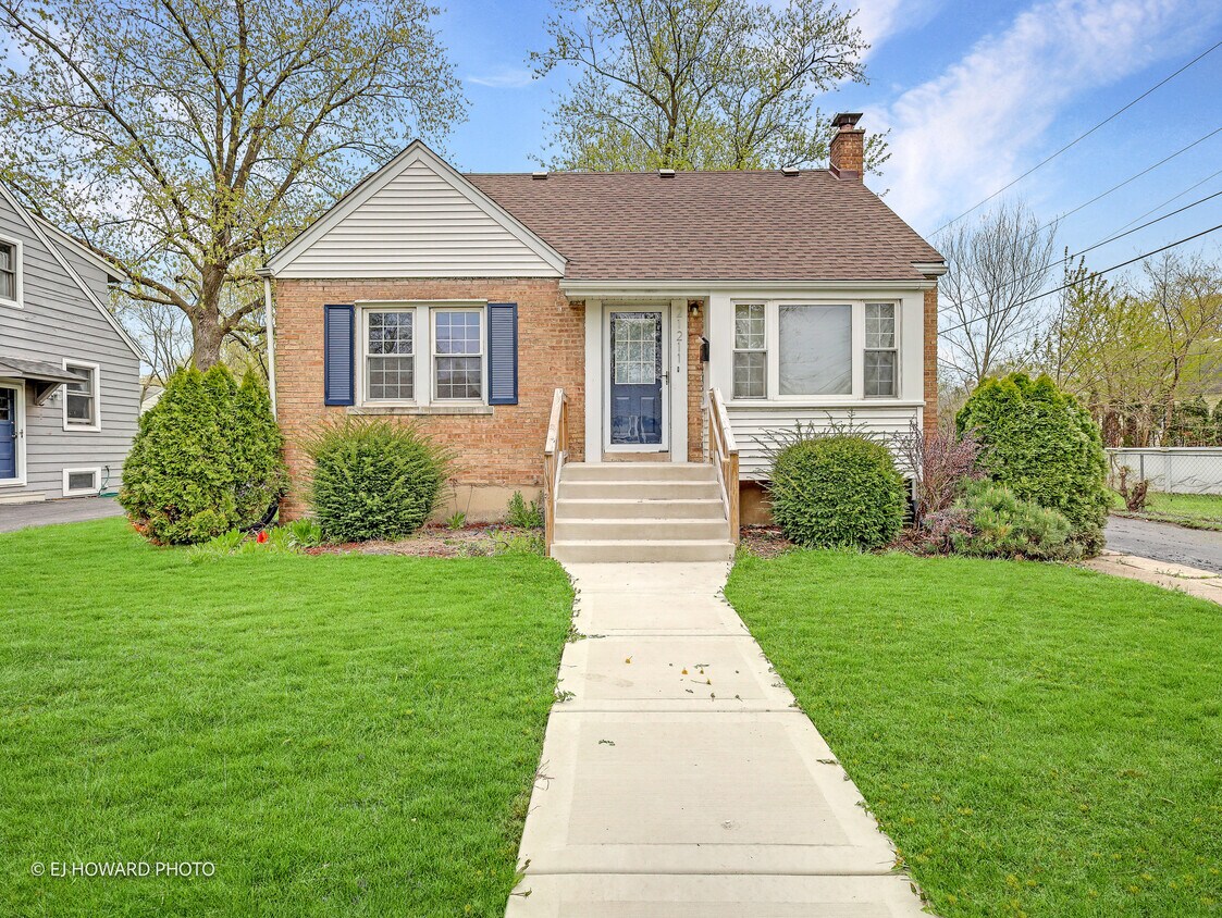 21211 Locust St, Matteson, IL 60443 House Rental in Matteson, IL