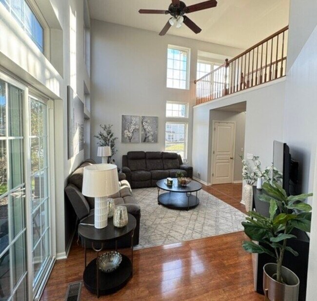 Foto del edificio - 9363 Rainsford Dr