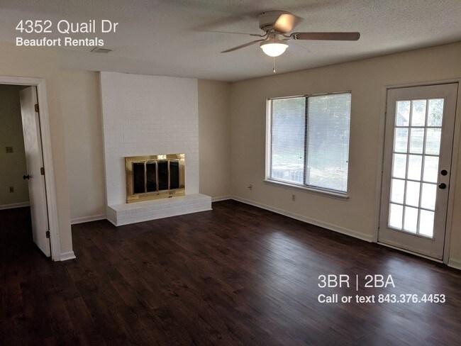 Building Photo - 4352 Quail Dr