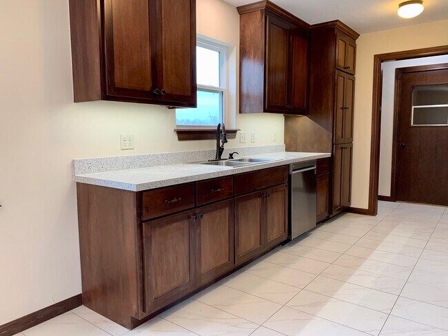 Building Photo - 310 Wewoka Dr