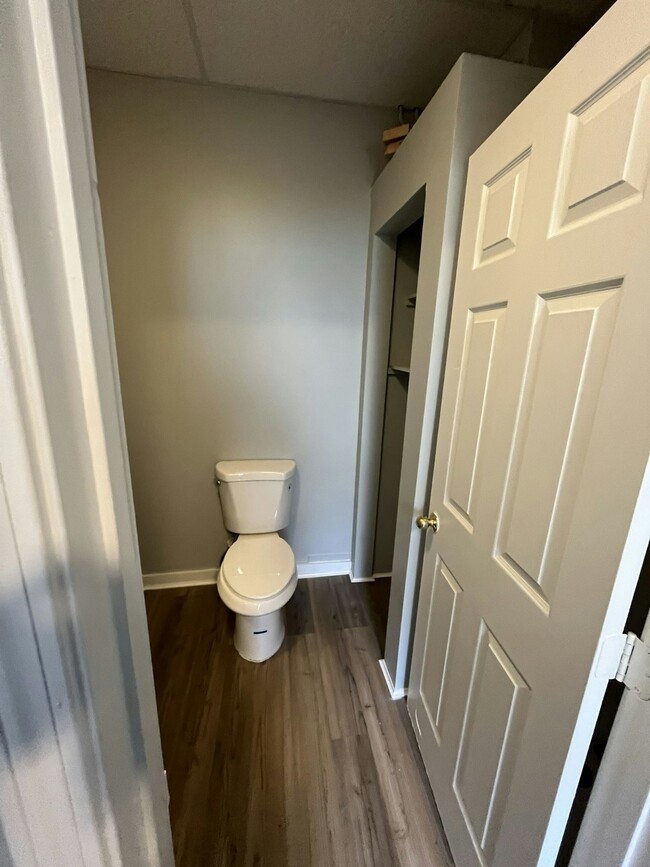 Building Photo - 23 Main St