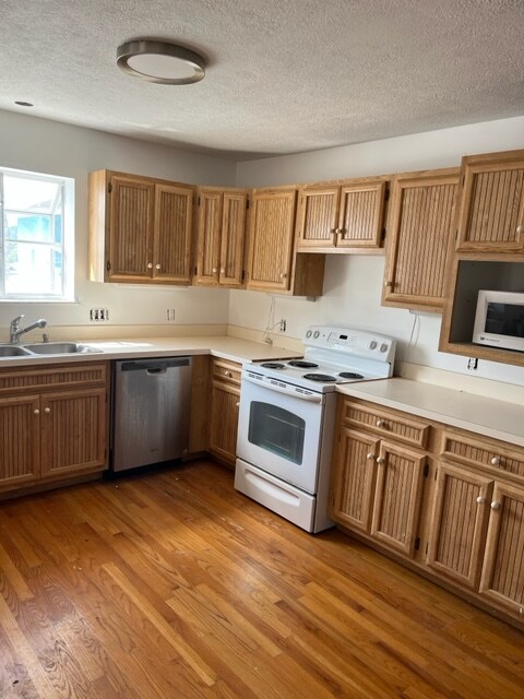 Building Photo - 13554 SW 144th Pkwy