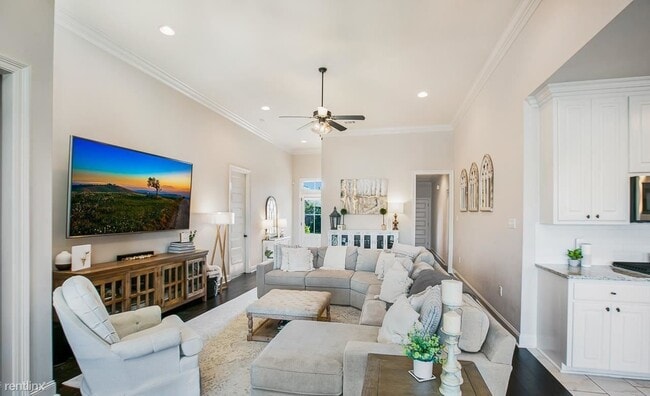 Building Photo - 1 br, 1 bath Condo - 14331 Coursey Cove Ave