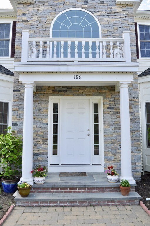 186 Mohawk Path, Holliston, MA 01746 House Rental in Holliston, MA