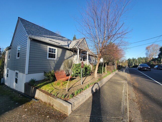 Foto del edificio - 8385 SW Avery St