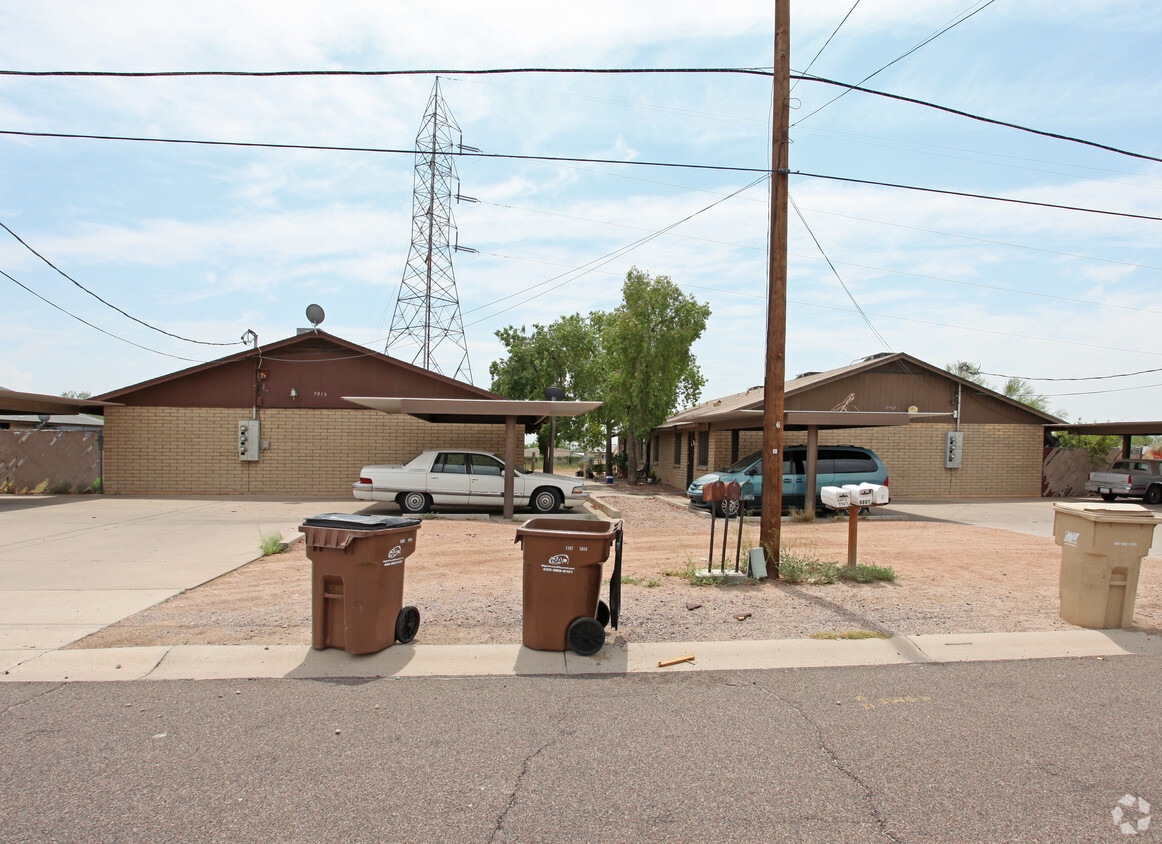 Primary Photo - Sky View Apartments