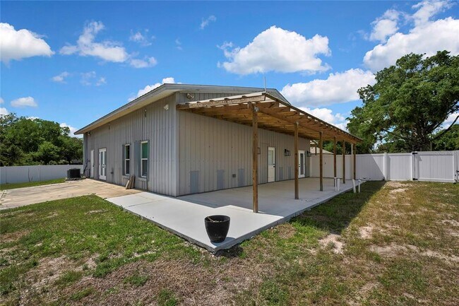 Building Photo - 18405 N 30th St