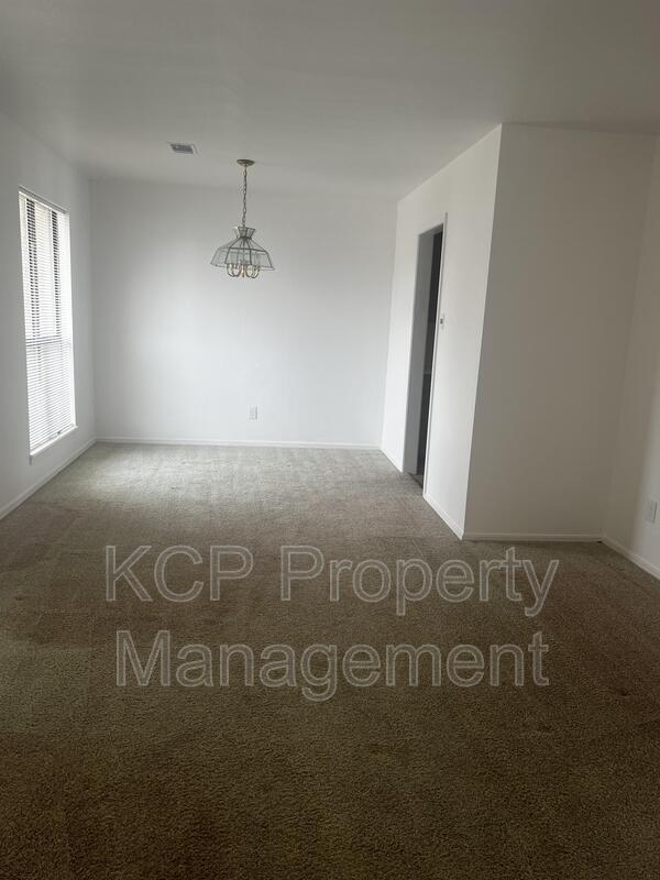 Building Photo - 3004 Ramsgate Way