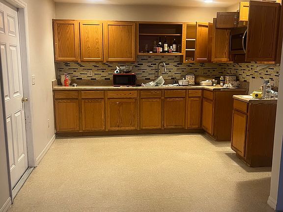 Building Photo - 10553 Majestic Cir