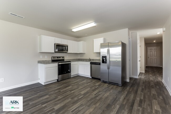 Building Photo - 1213 Fescue Rd