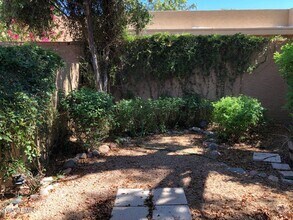 Building Photo - 9144 E Winchcomb Dr