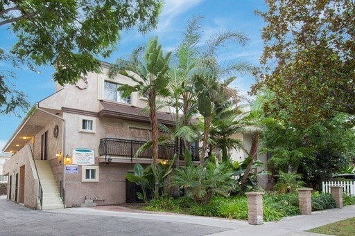 Foto principal - 3735 S Canfield Ave