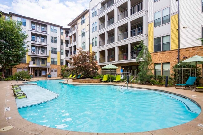 Building Photo - Enso