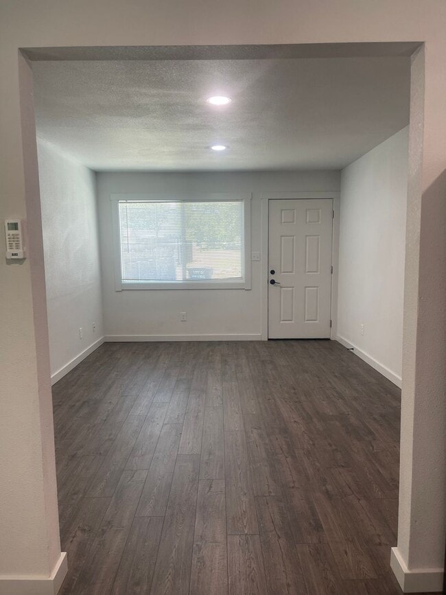 Building Photo - 2966 Lanning Ave