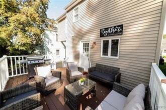 Building Photo - 312 Hall Ave