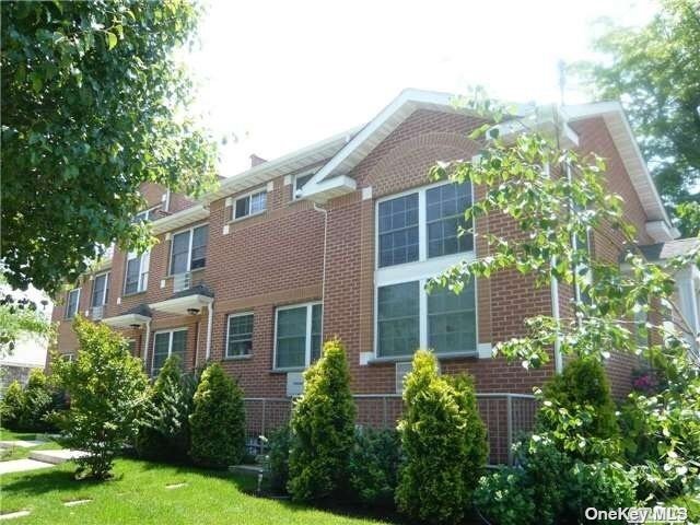 Foto del edificio - 43-03-57-157 157th St