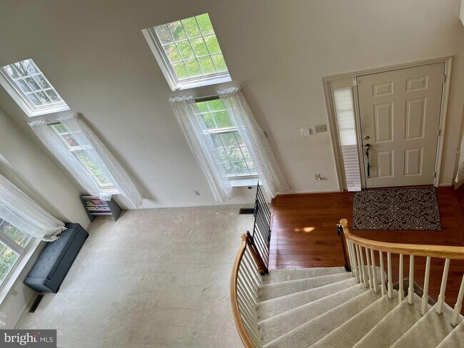 Building Photo - 211 Brookdale Ct