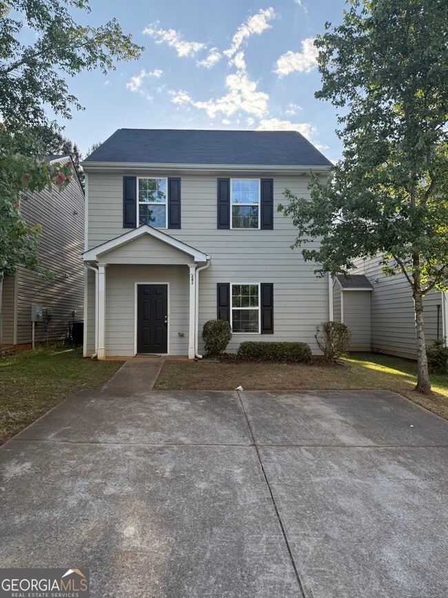 Building Photo - 241 Coral Cir