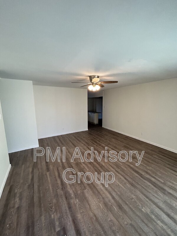 Foto del edificio - 2513 SW Mission Ave