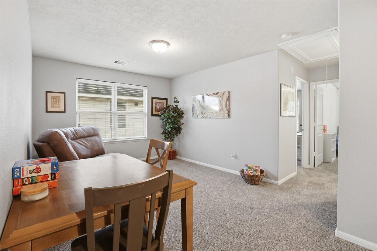 Foto del edificio - 3111 Bainbridge Hill Ln