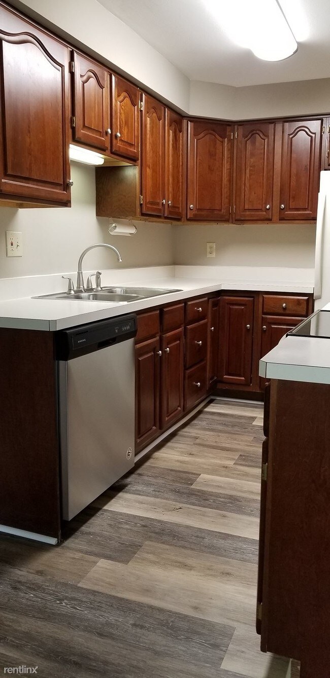 Building Photo - 2 br, 2 bath  - 7660 Downing St