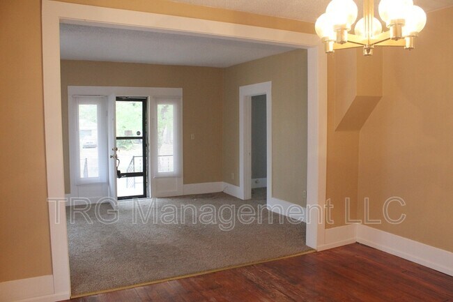 Foto del edificio - 1350 S Greenwood Ave